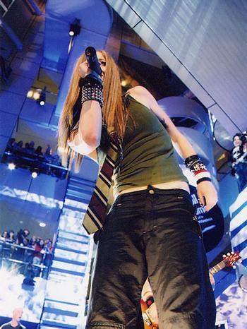 avril5.jpg