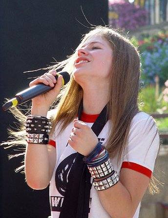 avril7.jpg